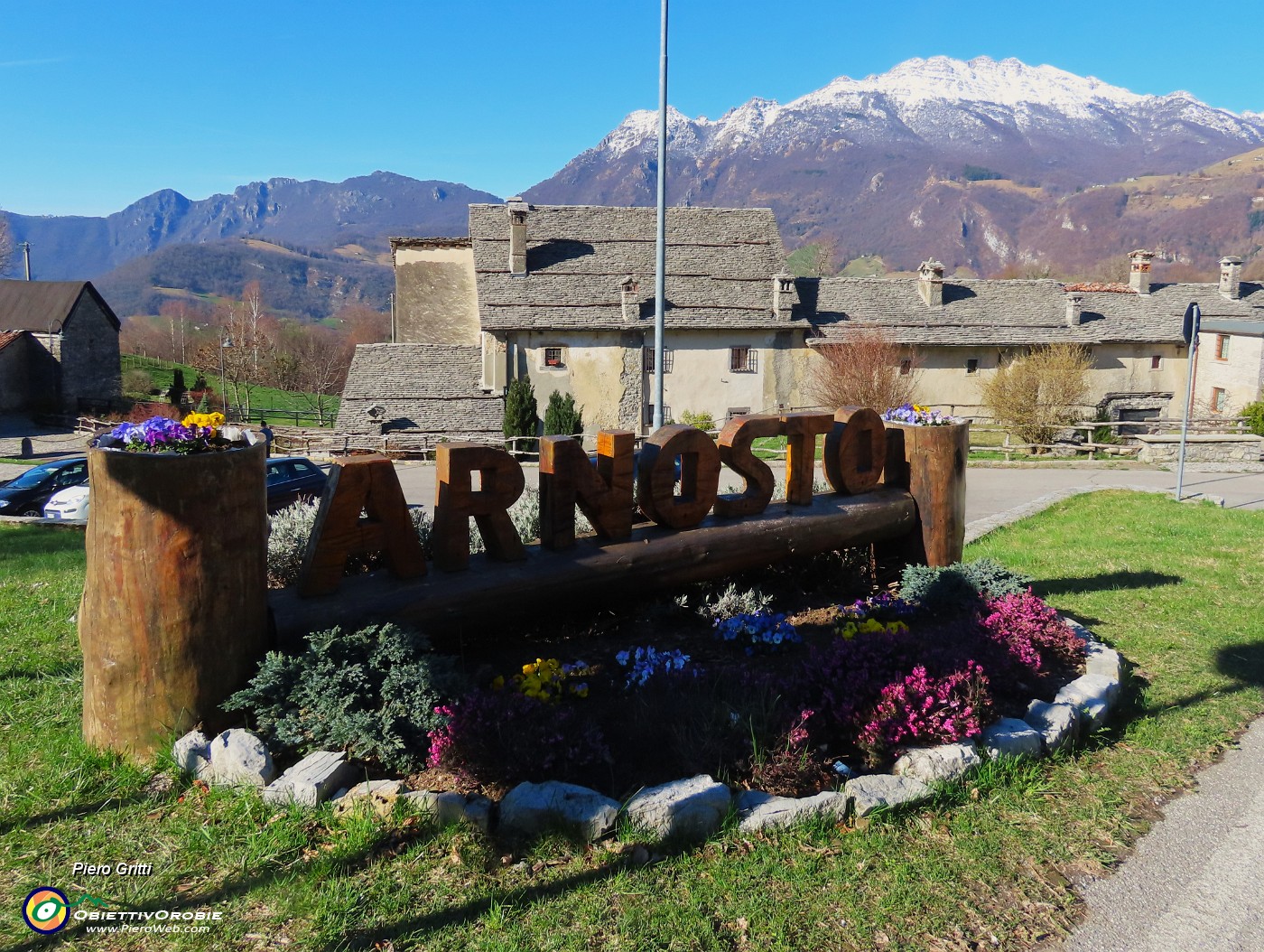 08 Veloce visita al bel borgo di Arnosto.JPG